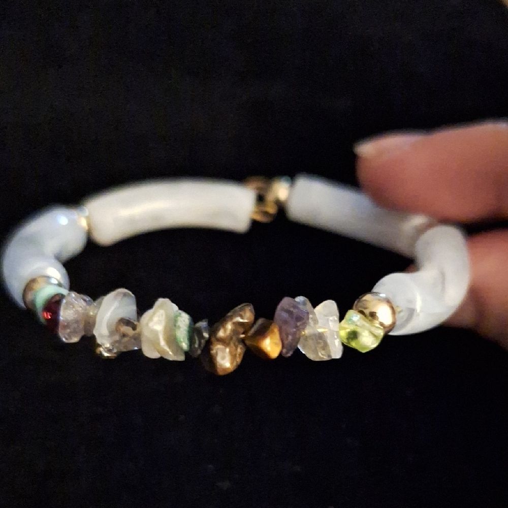 Elegant bracelet w/ multicolor Gemstones & blue & white bead accents